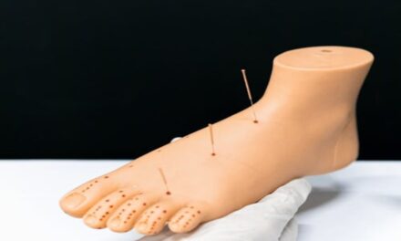 How to become an acupuncturist