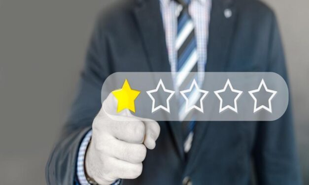 What online reviews say about the area: What to pay attention to