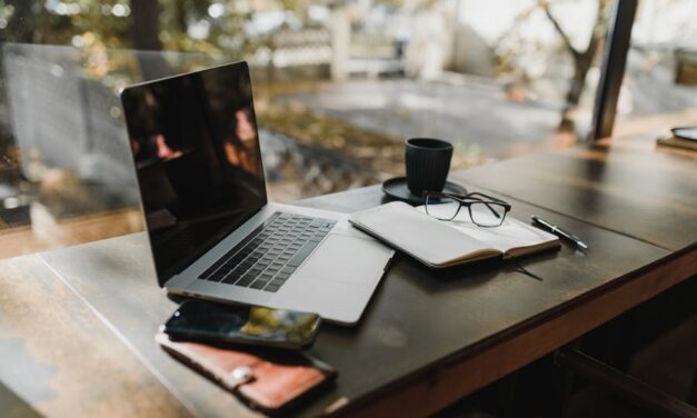 Keeping Up Your Momentum as a Female Entrepreneur Working Remotely