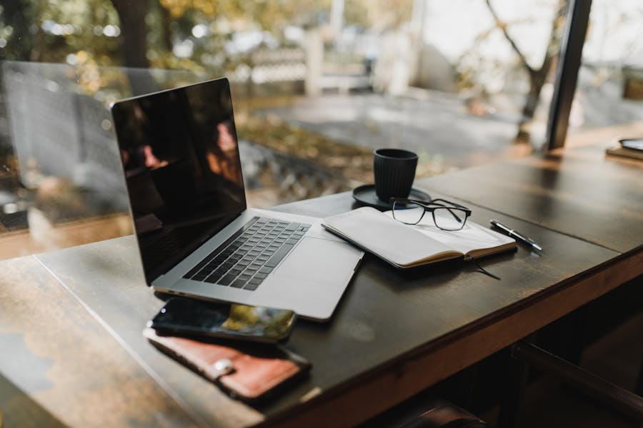 Keeping Up Your Momentum as a Female Entrepreneur Working Remotely