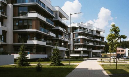 The Psychology Behind Buying Luxury Real Estate